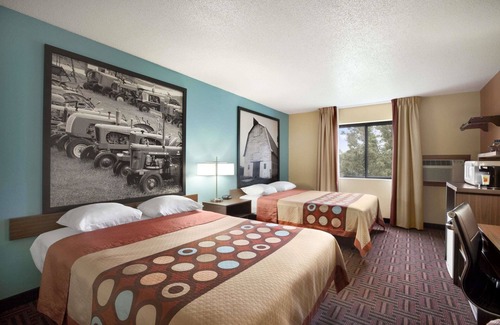 Salem Hotel | Super 8 by Wyndham Salem