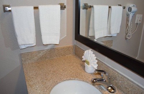 Salinas Hotel | Super 8 by Wyndham Salinas