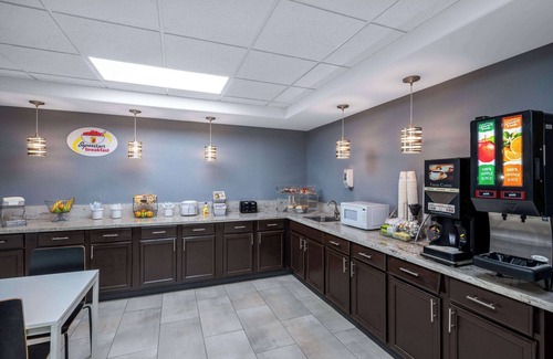 Salisbury Hotel | Super 8 by Wyndham Salisbury