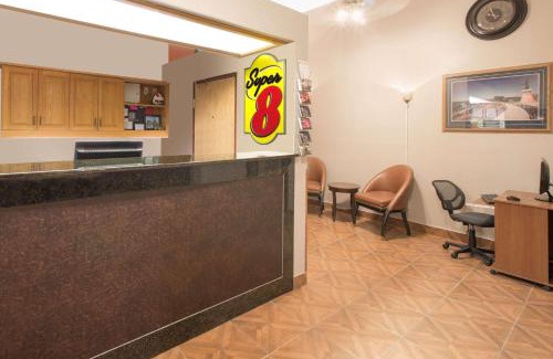 Sioux City Hotel | Super 8 by Wyndham Sioux City/Morningside Area