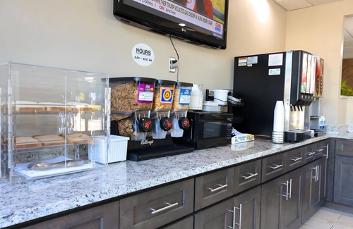 Smithfield Hotel | Super 8 by Wyndham Smithfield/Selma