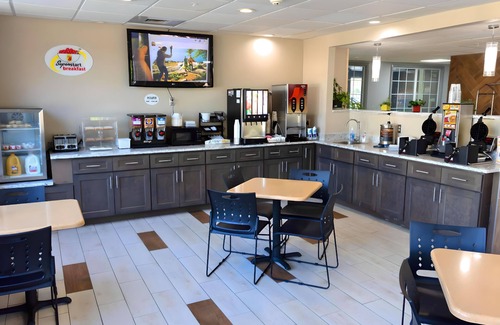 Smithfield Hotel | Super 8 by Wyndham Smithfield/Selma