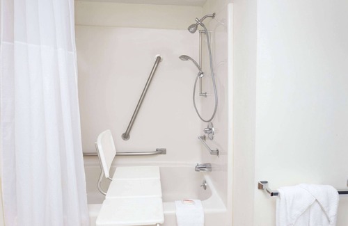 Stevensville Hotel | Super 8 by Wyndham Stevensville/St. Joseph