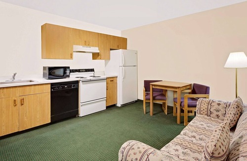 Battle Mountain Hotel | Super 8 by Wyndham Battle Mountain