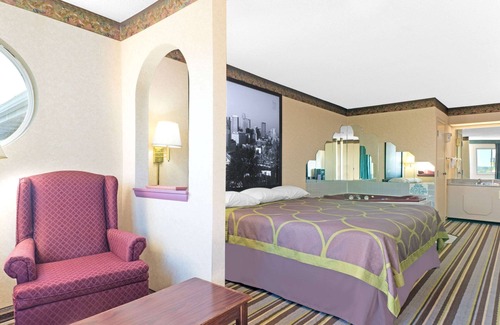 Wapakoneta Hotel | Super 8 by Wyndham Wapakoneta