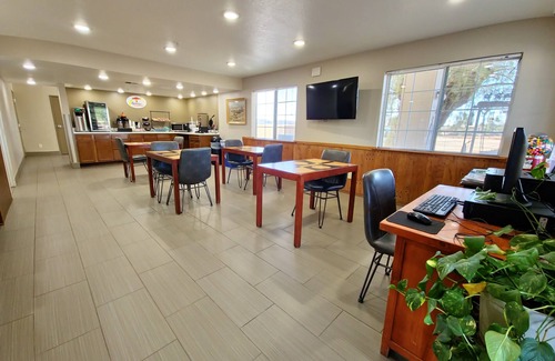 Wickenburg Hotel | Super 8 by Wyndham Wickenburg AZ