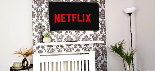 Luton House | Super Central Location-Station-Airport-Parking