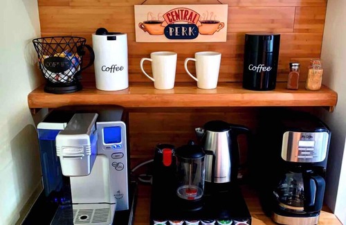 Wooded Estates House | *SUPER CLEAN*Luxurious*Spacious*Open Plan*Great Amenities*Short Walk to ND!