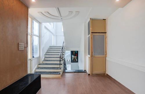 Guna Hotel | Super Collection O Guna Railway Junction Formerly Shanti Heritage