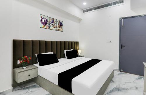 Lucknow Hotel | Super Collection O Quila Road Formerly JR Inn