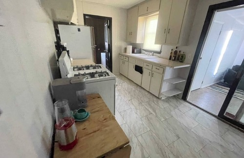 Wichita House | Super Comfy - 3BR - Darts/Poker Table - Coffee