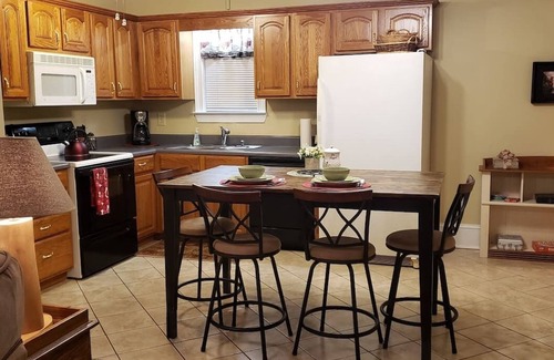 Signal Mountain House | Super Comfy/Private Signal Mtn Cottage Near Chattanooga