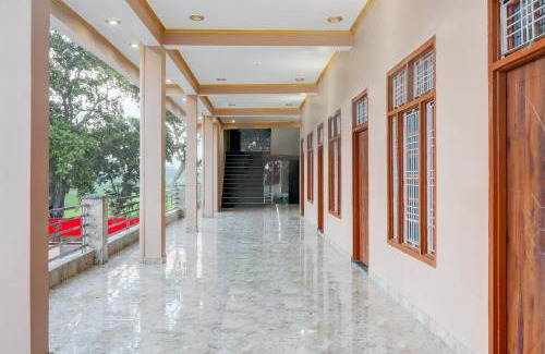 Misrikh Hotel | Super Hotel O Kashvi Hotel