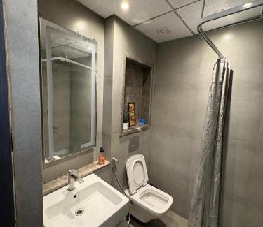 Noida Apartment | super