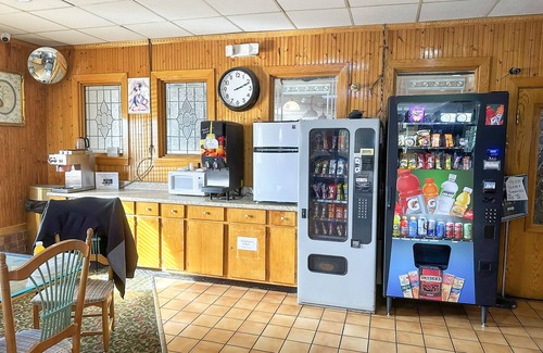 Milledgeville Hotel | Super Inn & Suites by OYO Milledgeville