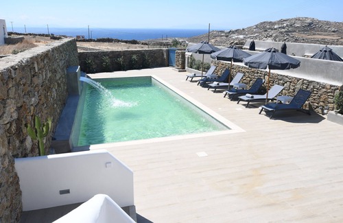 Plintri Villa | Super Paradise Luxury Villa, Private pool, free daily maid service