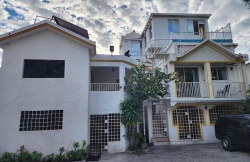 Port-au-Prince Apartment | Super Two Bedroom Penthouse in Peguy-Ville