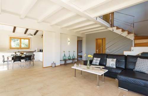 Petra Cottage | SUPER VILLA WITH VIEWS TO THE TOWN AND 15KM FROM THE BEACH