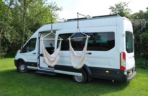 Stockton-on-Tees Cabin | Superb 4 berth Campervan with Kingsize bed