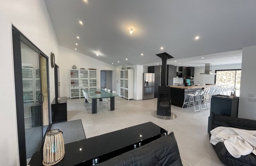 Vives Villa | Superb farmhouse in a beautiful green setting, breathtaking view of the Canigou