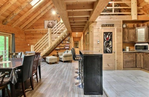 Saint-Raymond Ski Chalet | Superbe Chalet en Bois Rond Spa- La Fontaine Rouge