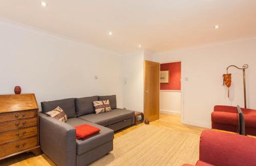 Queenhithe Apartment | Superior 2 Bedroom apartment St Paul's City of London