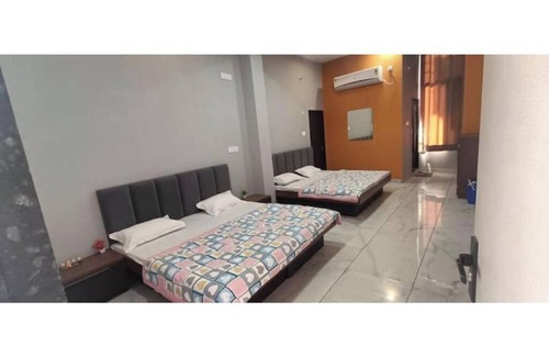 Maheshwar Apartment | Superior Family Studio @ StayMore 4 to 6 adults