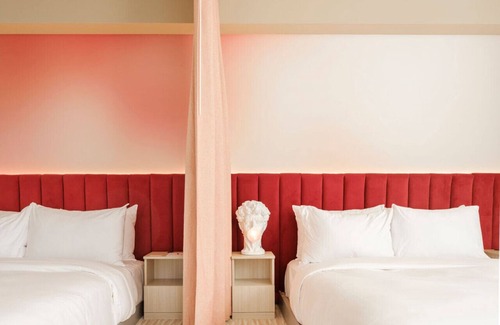 Saint-Roch Hotel | Superior Suite 6 - Rose Hôtel Invisible