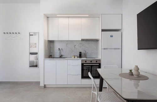 Naousa Hotel | Superior Suite with Sea View, Palma Elegant Suites