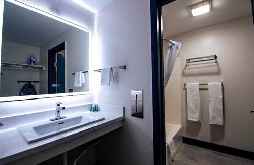 Forsyth Hotel | Surestay By Best Western Forsyth