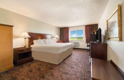 Thomson Hotel | SureStay Hotel by Best Western Thomson