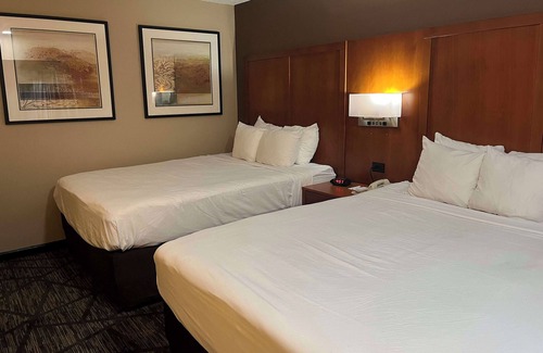 Mobile Hotel | SureStay Plus by Best Western Mobile I-65