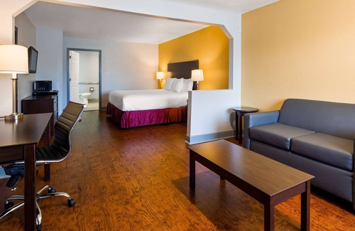 Hammond Hotel | SureStay Plus Hotel by Best Western Hammond