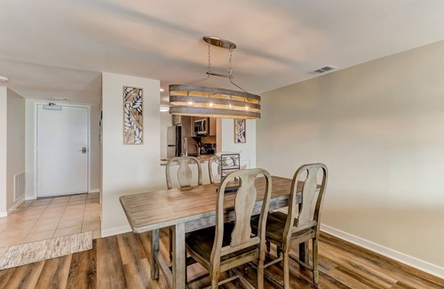 Amelia City Condo | Surf a Wave at Amelia Surf and Racquet Club Oceanfront Perfect for Couples