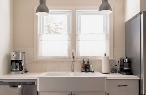 Harbert Cottage | Surf Cottage - Hot Tub - 3 bedroom 2.5 bath in Harbert - near Warren Dunes Beach