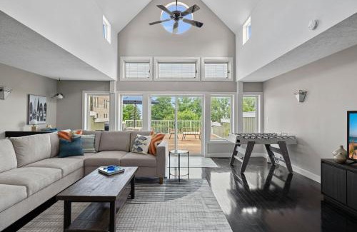 Saint Joseph House | Surf Loft