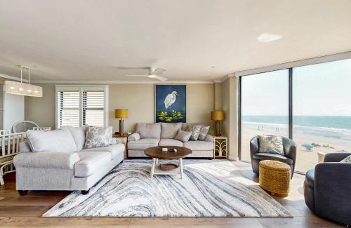 Garden City Apartment | Surfmaster by the Sea 208