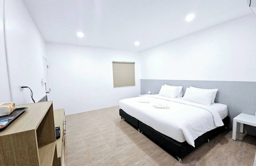 Laem Klat Resort | Suvarn Gleaw Thong Resort