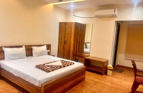 Farooq Nagar Hotel | SV Banquets And Luxury Rooms