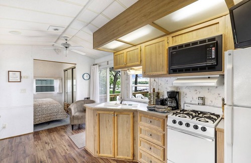 Fergus Falls Cabin | Swan Lake Resort & Campground - Lakeside Cabin #5