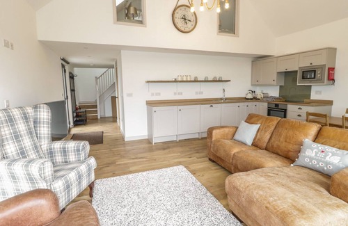 Wedmore Cottage | Swan Lodge Castle Farm