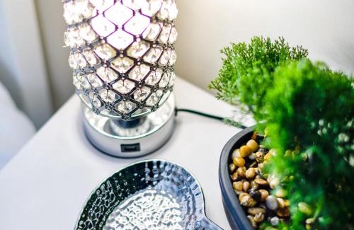 Castle Apartment | Swansea Marina - Sleeps 4 - Underground parking