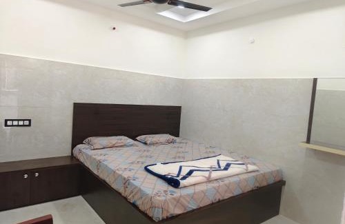 Bhongir Hotel | SWASTIK STAY AC and Non Ac Rooms