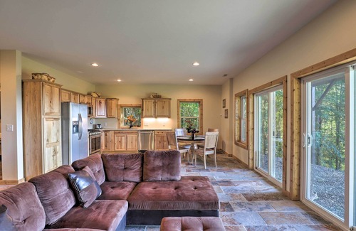 Whittier Cabin | Sweeping Smoky Mountain Views: ‘Bella Vista' Cabin