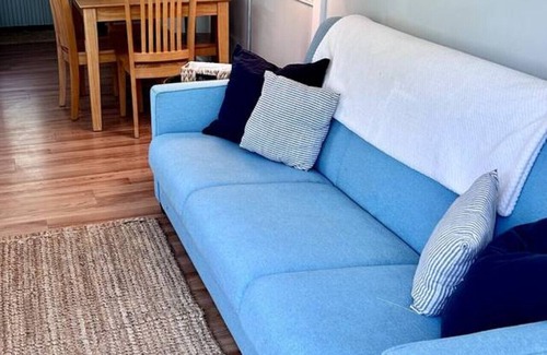 Geneva-on-the-Lake Cottage | Sweet and Cozy GOTL 2 Bdr Cottage- Pet Friendly!