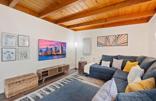 Clairemont Mesa East House | Sweet Escape - Family Retreat - Vibrant - Spa