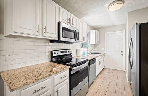 Palm Valley House | Sweet Home Ponte Verdra: TPC Golf+Park+Outdoor Fireplace+ Nearby Beach Access！