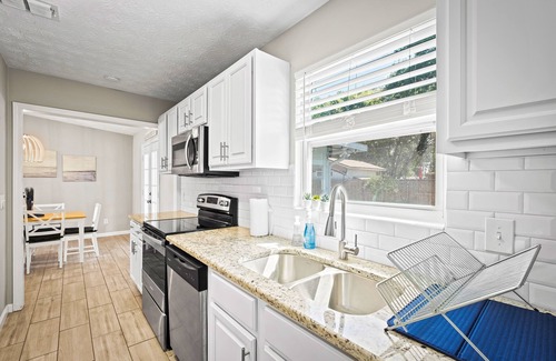 Palm Valley House | Sweet Home Ponte Verdra: TPC Golf+Park+Outdoor Fireplace+ Nearby Beach Access！