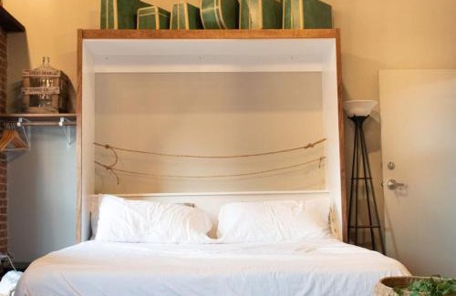 Lancaster Apartment | Sweet Lancaster Apt. B