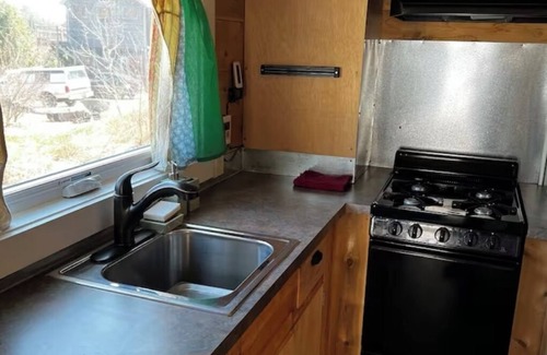 Franklin Cabin | Sweet Tiny Home on an Organic Farm